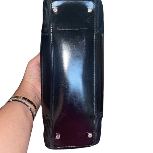 Ferragamo AUTHENTIC black doctor bag.  Beautiful - Picture 3 of 13